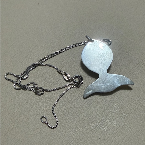 Beautiful Sterling Silver 925 Fish Pendant Necklace chain size 16’ - Picture 10 of 17